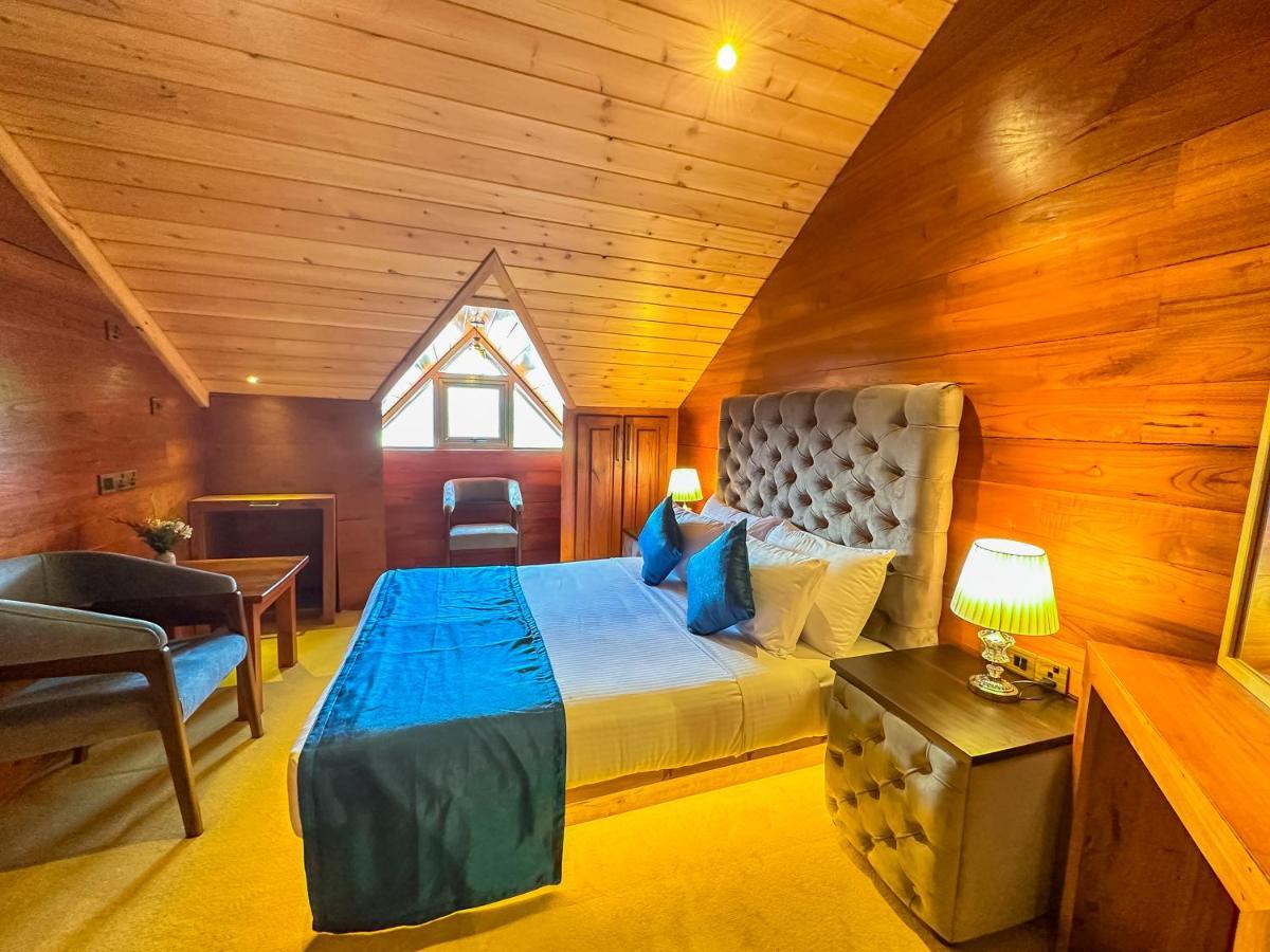 Отель Baron Luxury Boutique Нувара-Элия Экстерьер фото